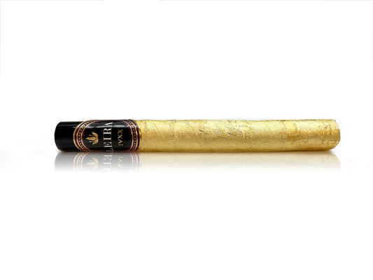 24K Cannarillo by Leira – gold-wrapped THCA cigarillo crafted for high-end cannabis connoisseurs